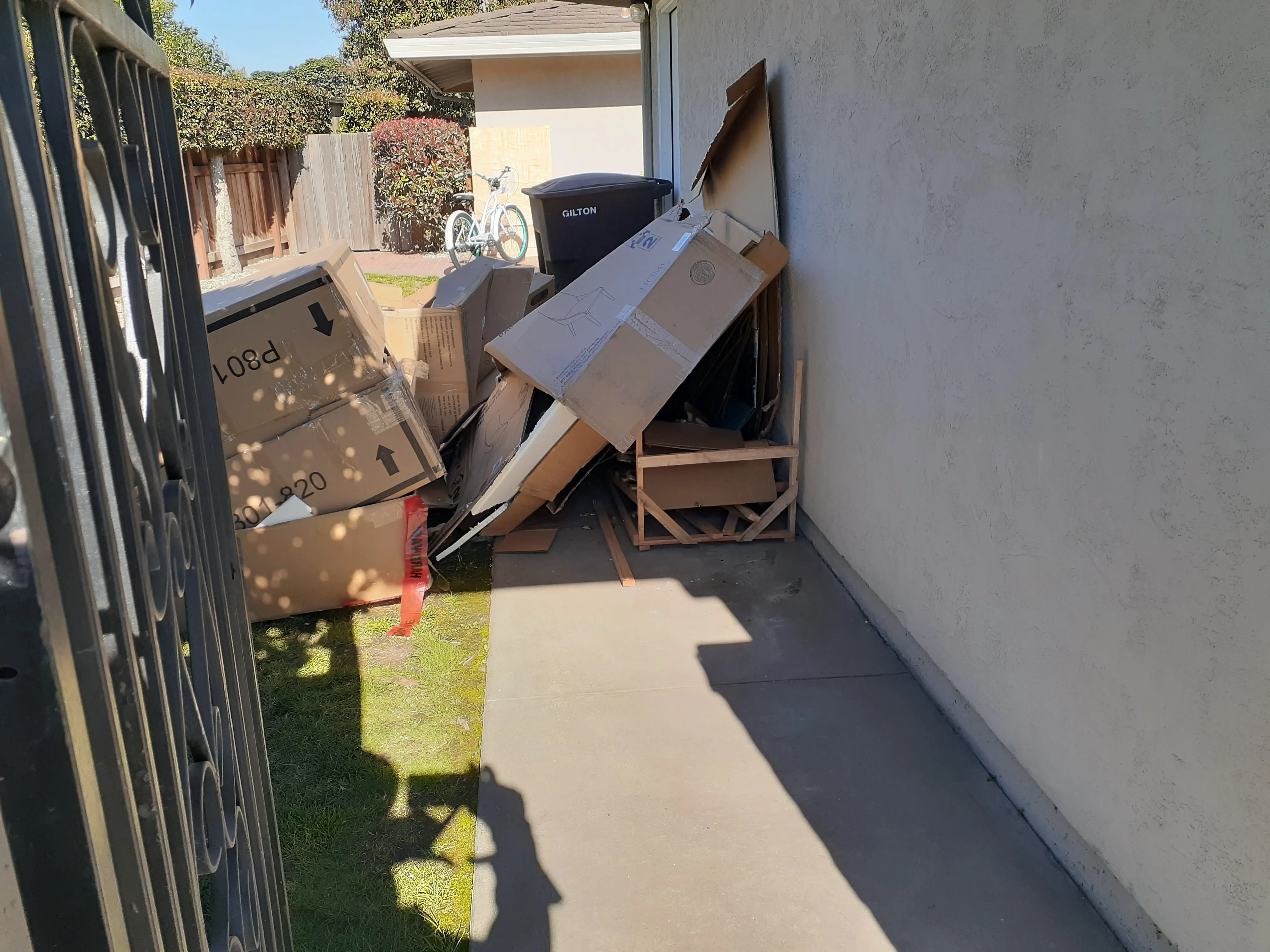 Side Yard Junk Removal